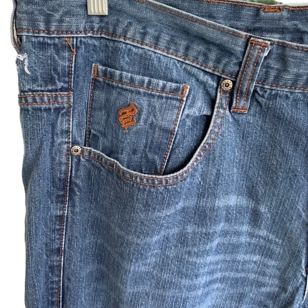 Men’s Rocawear Denim Blue Jeans Size 38 Embroidered